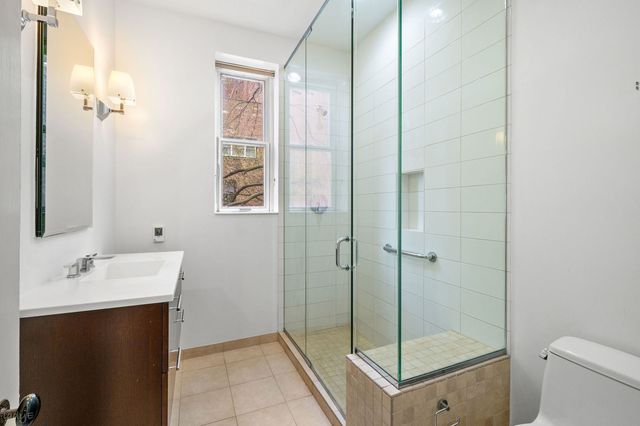 2411 N Burling Street, Chicago, IL 60614