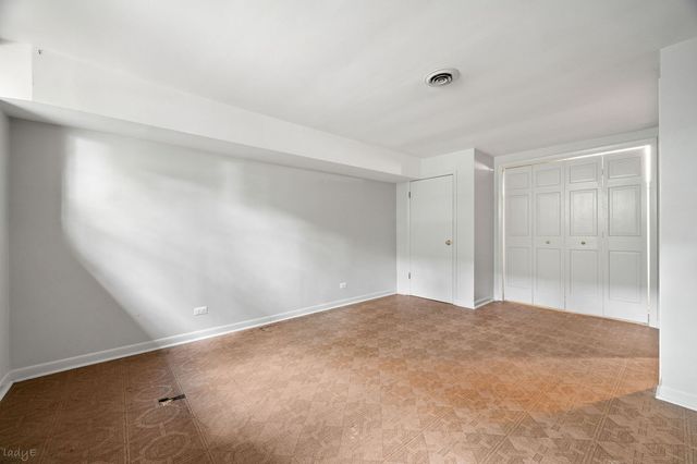 2411 N Burling Street, Chicago, IL 60614