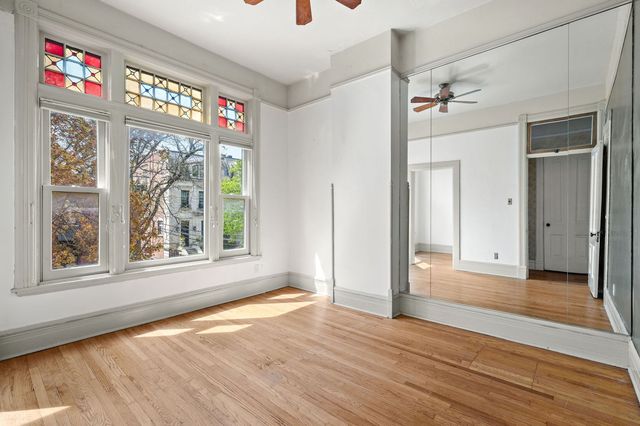 2411 N Burling Street, Chicago, IL 60614