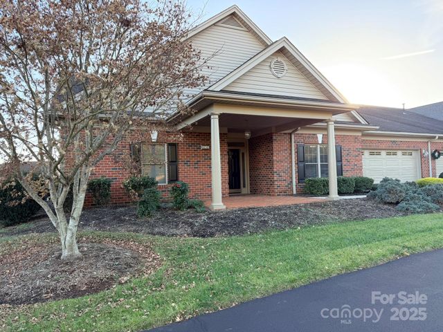 471 26th Avenue NE C, Hickory, NC 28601