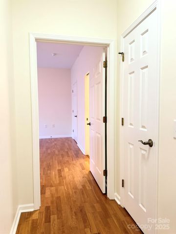 471 26th Avenue NE C, Hickory, NC 28601