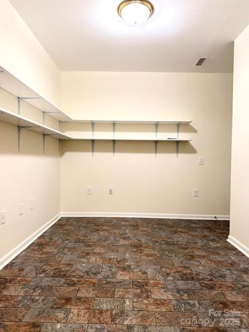 471 26th Avenue NE C, Hickory, NC 28601