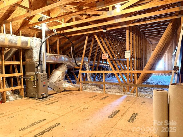 471 26th Avenue NE C, Hickory, NC 28601