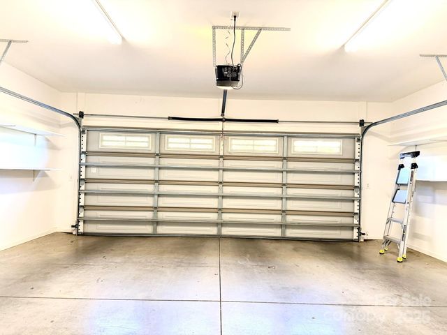 471 26th Avenue NE C, Hickory, NC 28601