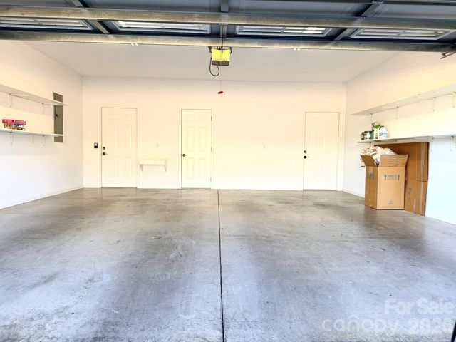 471 26th Avenue NE C, Hickory, NC 28601