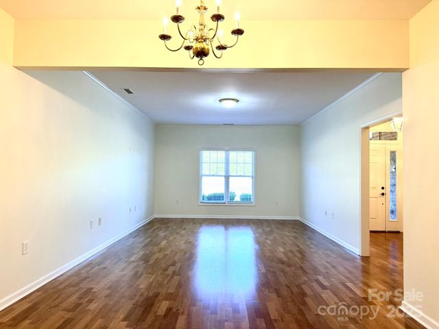 471 26th Avenue NE C, Hickory, NC 28601