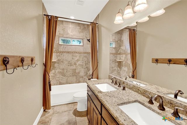 1224 Fm 3432, Adkins, TX 78101