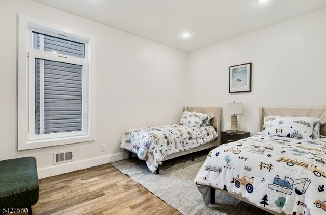 31 Grace St, Irvington Twp., NJ 07111