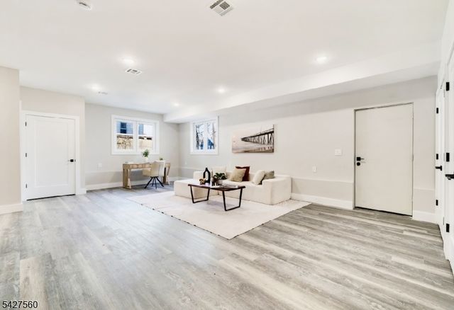 31 Grace St, Irvington Twp., NJ 07111