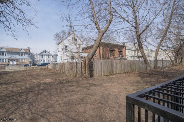 31 Grace St, Irvington Twp., NJ 07111