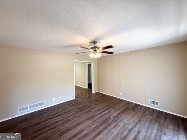 6979 Bruce Circle, Lithonia, GA 30058