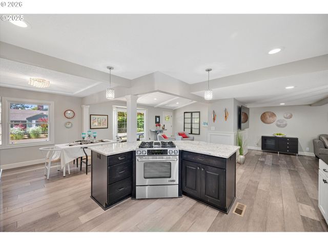 8444 Sw 58th Ave, Portland, OR 97219