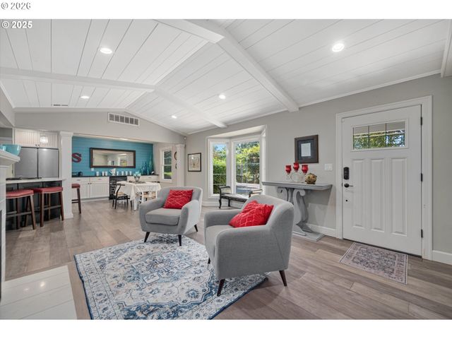 8444 Sw 58th Ave, Portland, OR 97219