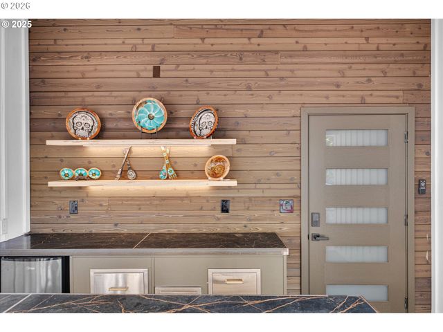 8444 Sw 58th Ave, Portland, OR 97219