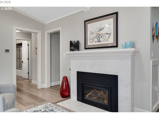 8444 Sw 58th Ave, Portland, OR 97219