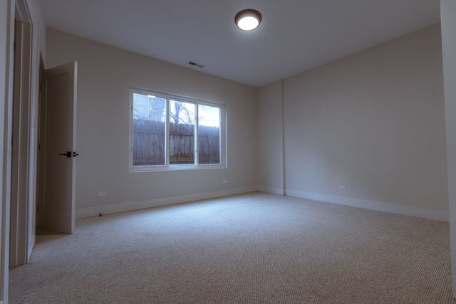 4608 S Indiana Avenue 1, Chicago, IL 60653