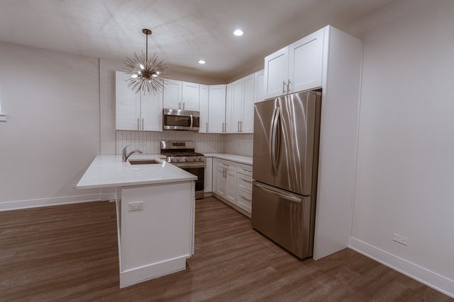 4608 S Indiana Avenue 1, Chicago, IL 60653