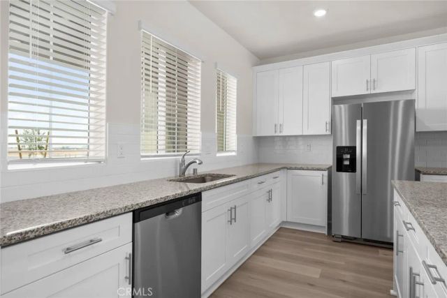 14891 Desert Lily Court, Apple Valley, CA 92307