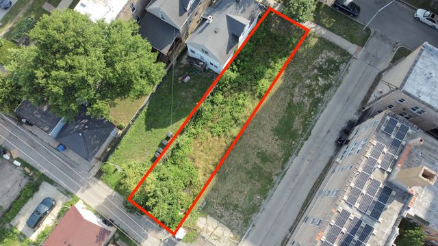 427 N Drake Avenue, Chicago, IL 60624