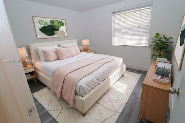 16531 NE 35th Ave 103, North Miami Beach, FL 33160