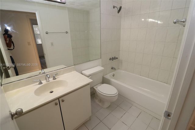 16531 NE 35th Ave 103, North Miami Beach, FL 33160