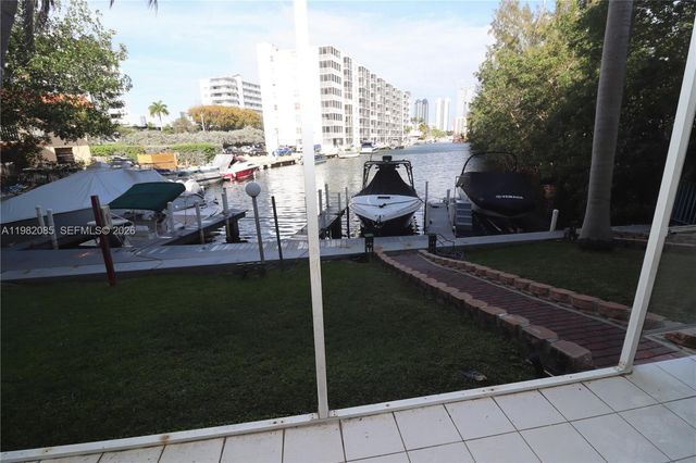 16531 NE 35th Ave 103, North Miami Beach, FL 33160