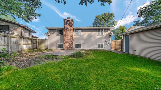 2635 Prescott Drive, Mishawaka, IN 46544