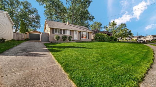 2635 Prescott Drive, Mishawaka, IN 46544