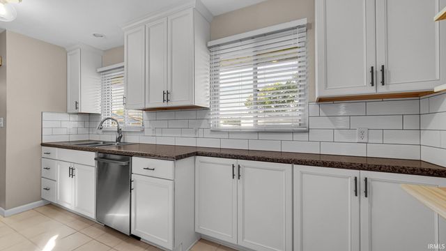 2635 Prescott Drive, Mishawaka, IN 46544