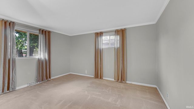 2635 Prescott Drive, Mishawaka, IN 46544