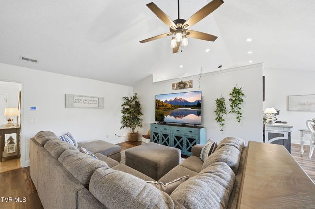 54 Boone Hill Court 54, Johnson City, TN 37615