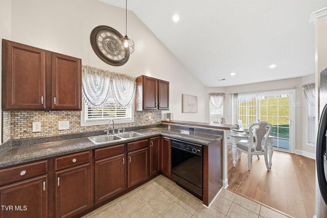 54 Boone Hill Court 54, Johnson City, TN 37615