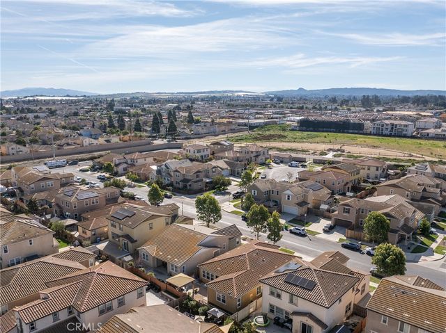 815 W Elaine, Santa Maria, CA 93458