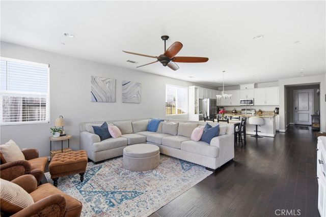 815 W Elaine, Santa Maria, CA 93458