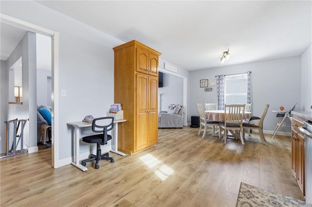 2708 E Hickory Court, Tonganoxie, KS 66086