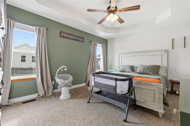 2708 E Hickory Court, Tonganoxie, KS 66086