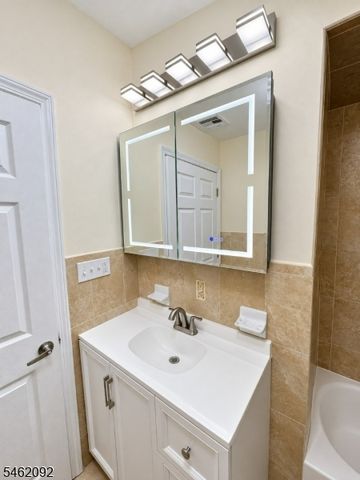 114 Washington Ave 9, Belleville Twp., NJ 07109