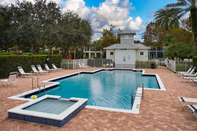 261 E Bay Cedar Circle, Jupiter, FL 33458