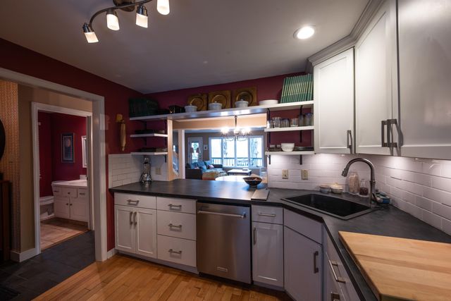 974 Hard Road D6, Hartford, VT 05059