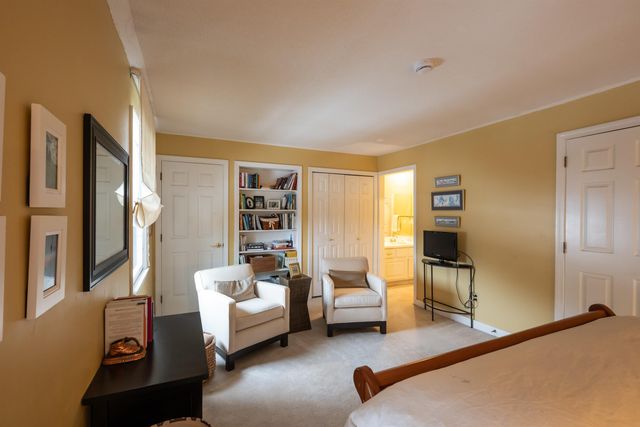 974 Hard Road D6, Hartford, VT 05059