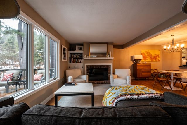 974 Hard Road D6, Hartford, VT 05059