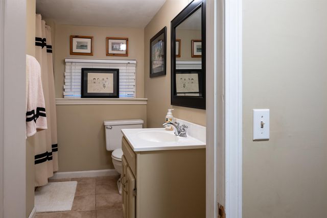 974 Hard Road D6, Hartford, VT 05059