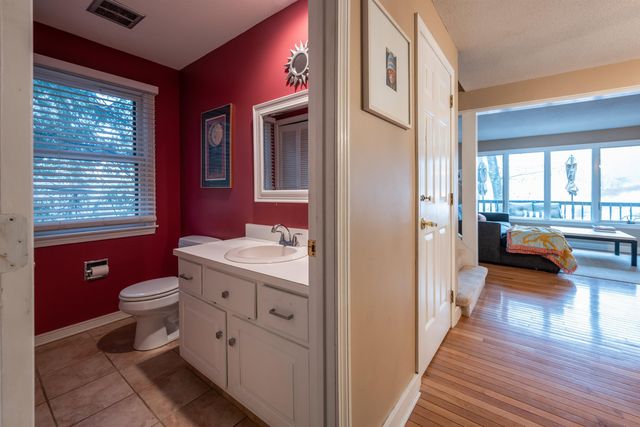 974 Hard Road D6, Hartford, VT 05059