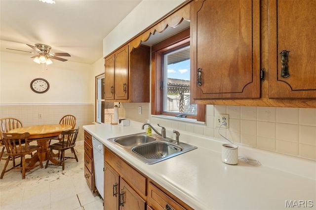 917 Willow Street, Wood River, IL 62095