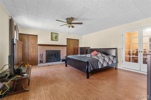 917 Willow Street, Wood River, IL 62095
