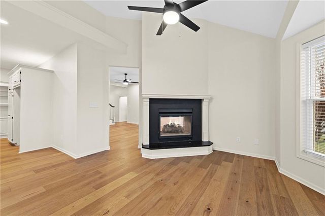 2821 SW Carlton Drive, Lee's Summit, MO 64082