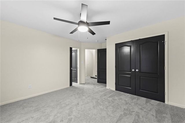 2821 SW Carlton Drive, Lee's Summit, MO 64082