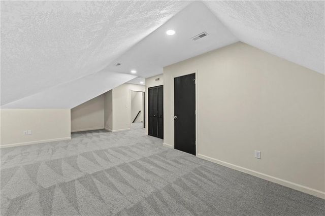 2821 SW Carlton Drive, Lee's Summit, MO 64082