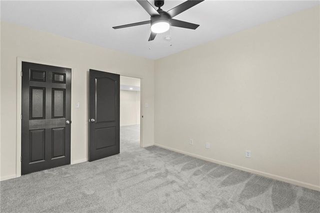 2821 SW Carlton Drive, Lee's Summit, MO 64082