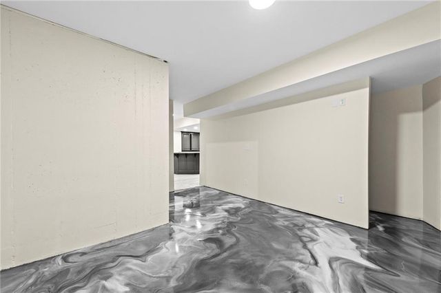 2821 SW Carlton Drive, Lee's Summit, MO 64082